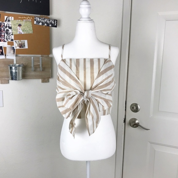 Chriselle x J.O.A. Sand Tie Front Crop Top Size L - Picture 2 of 8